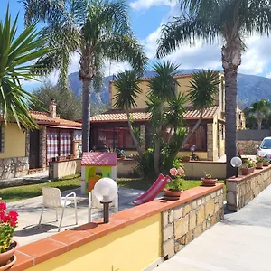 https://villa-enza.sicilyhotelsitaly.net